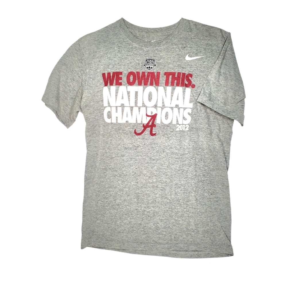23) NIKE 2012 ALABAMA National Champions Sz. M